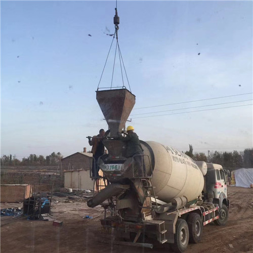 广安区“精准瞄准”—— 吊车的 “定位导航” 技术