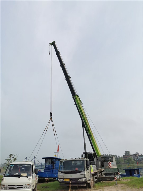 广安区桥梁建设吊装案例